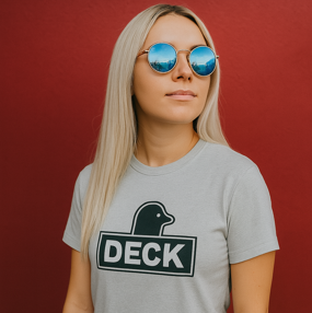Soft and lightweight DECK printed T-shirt